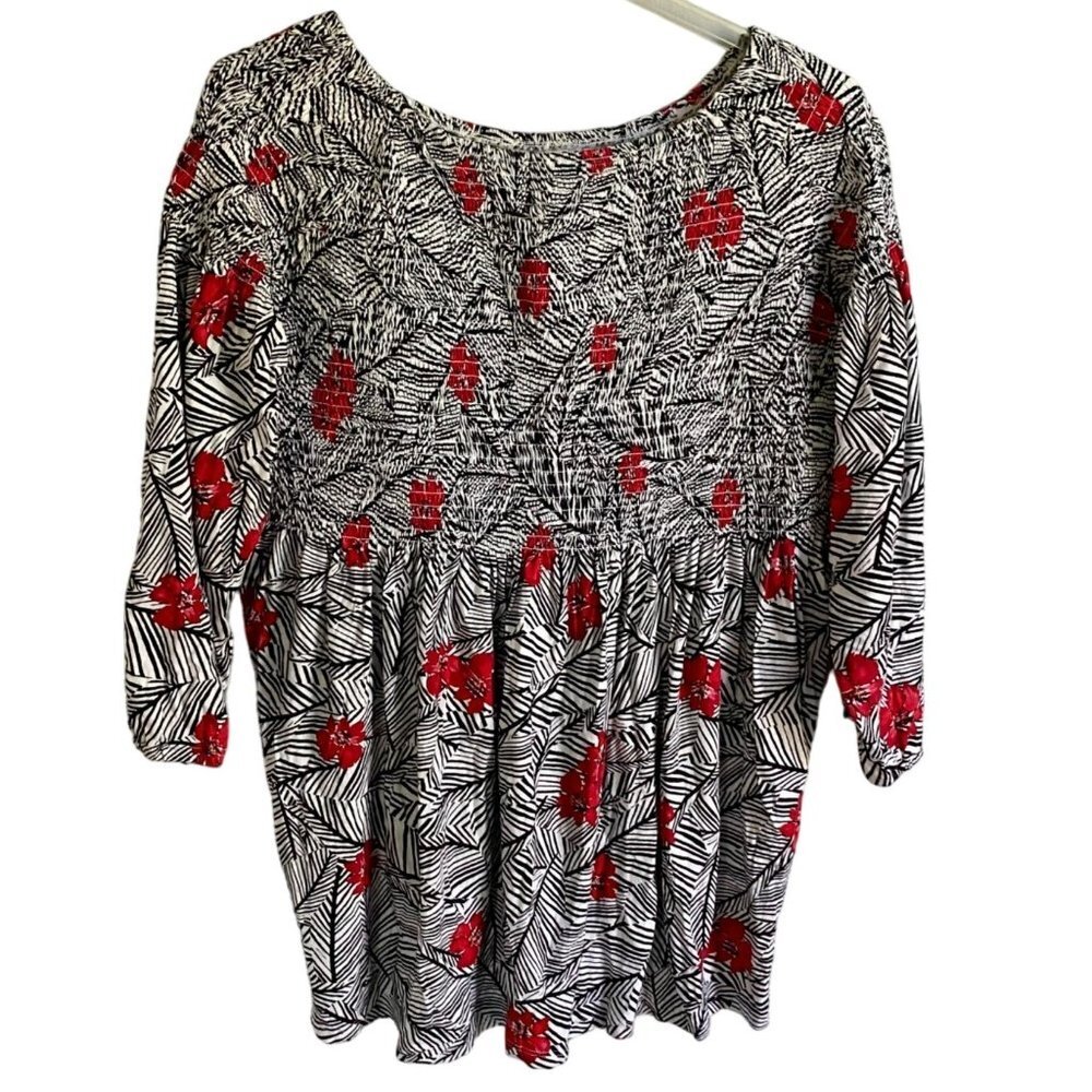 J. Jill Black and Red Floral Print 3/4 Sleeve A-line Tunic Top